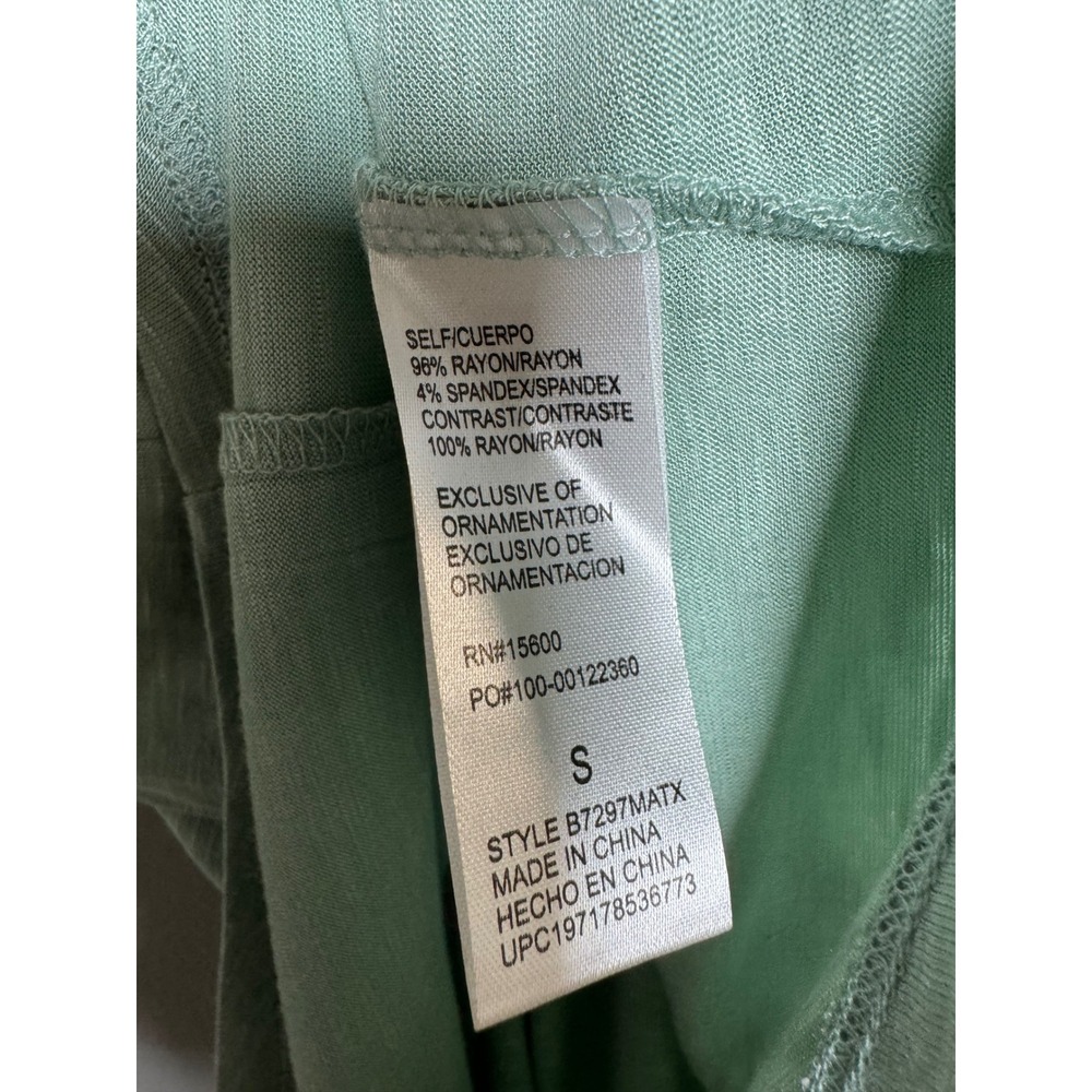 Democracy Womens Sage Green Embroidered V-Neck 3/4 Roll-Tab Sleeve‎ Top Small - Picture 4 of 7